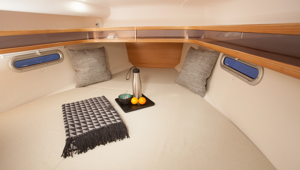Dragonfly 32 Trimaran Boat For Sale — 180 Marine